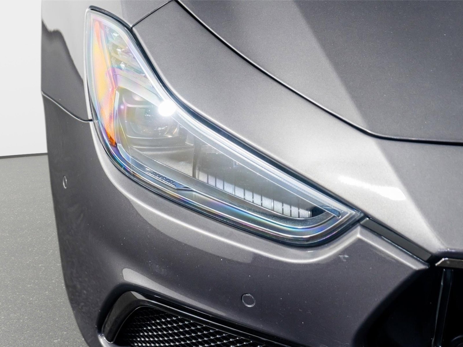 Used 2023 Maserati Ghibli Modena Q4 AWD/4WD image 20