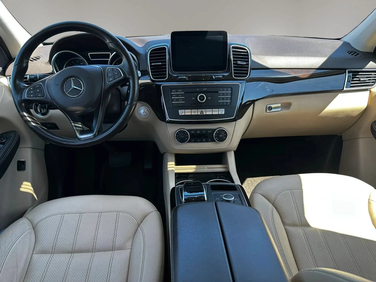 Used 2018 Mercedes-Benz GLE 350 image 19