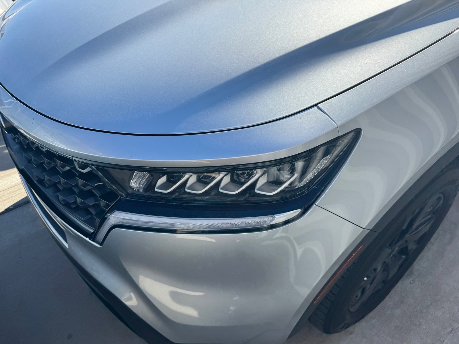 Used 2021 Kia Sorento S w/ Panoramic Sunroof Package image 5