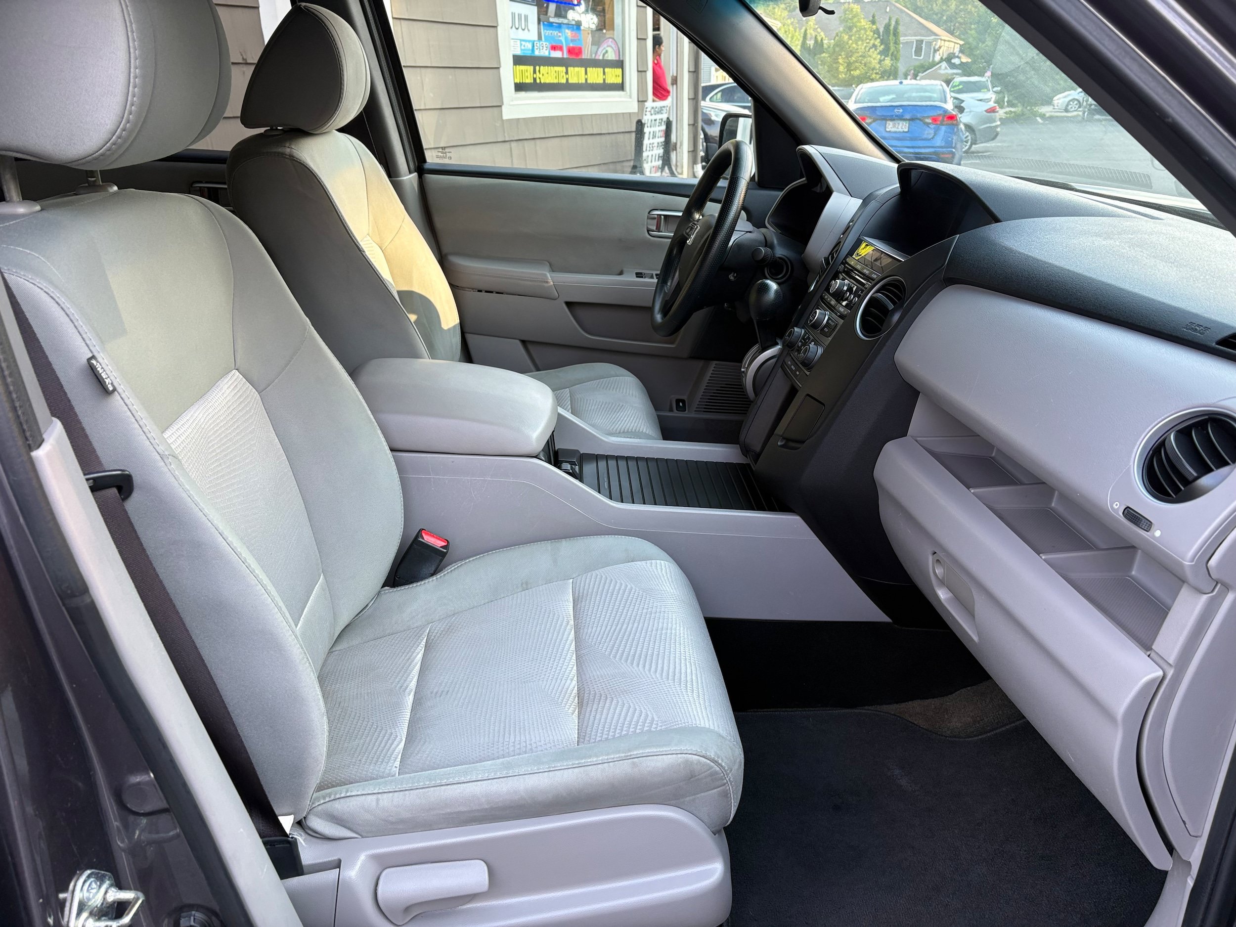 Used 2015 Honda Pilot LX image 25