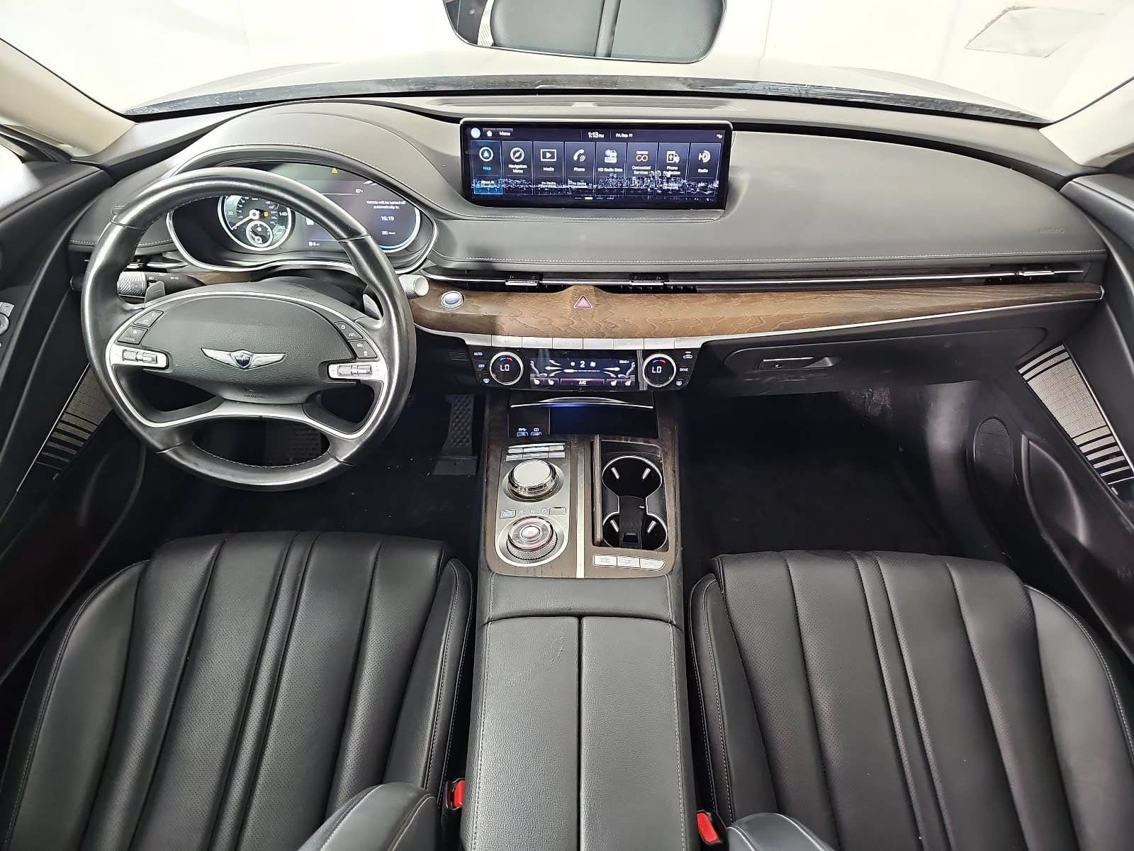 Used 2023 Genesis G80 2.5T w/ Advanced Package RWD image 11