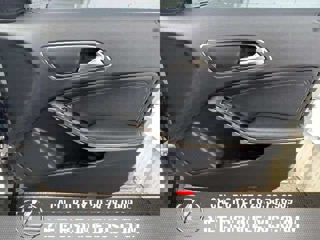 Used 2016 Mercedes-Benz GLA 250 4MATIC image 12