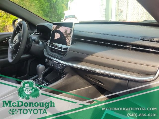 Used 2023 Jeep Compass Limited w/ Elite Group for (Red) Edition AWD/4WD image 7