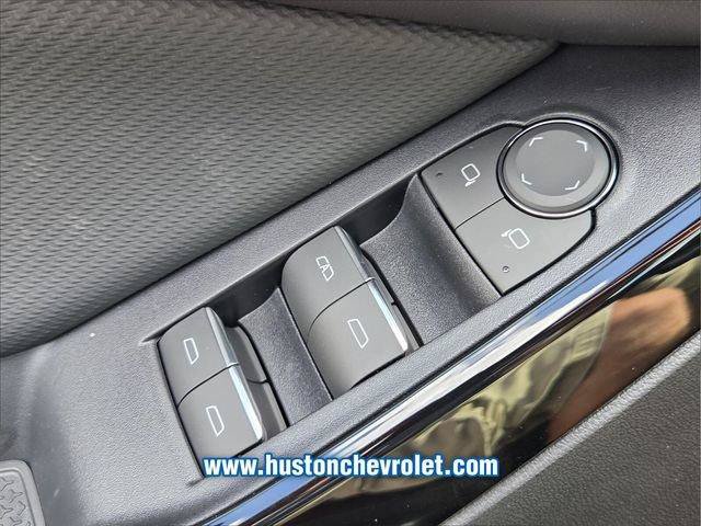 New 2027 Chevrolet Equinox RS w/ Convenience Package III FWD image 23