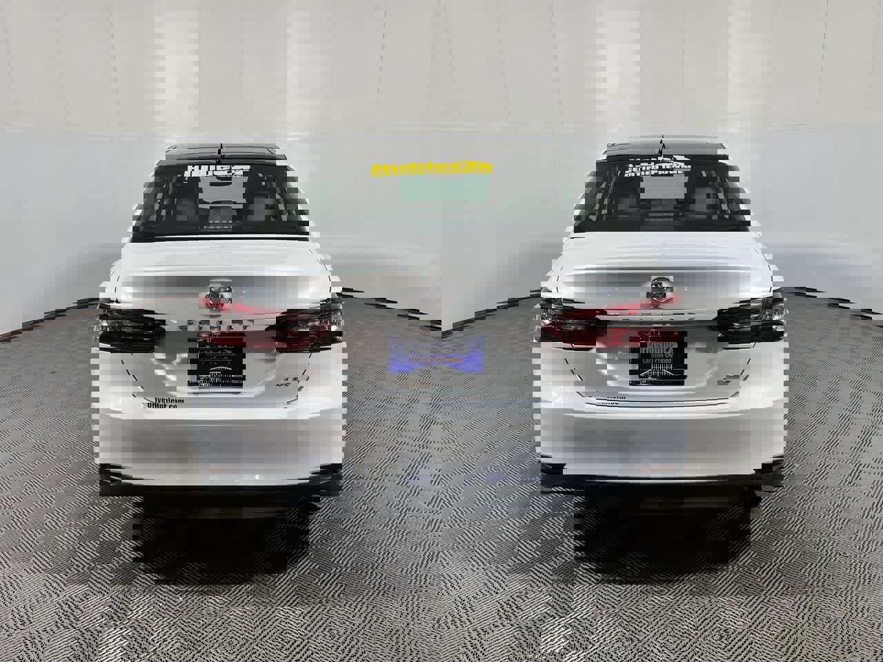 Used 2024 Toyota Camry XLE w/ Navigation Package image 6