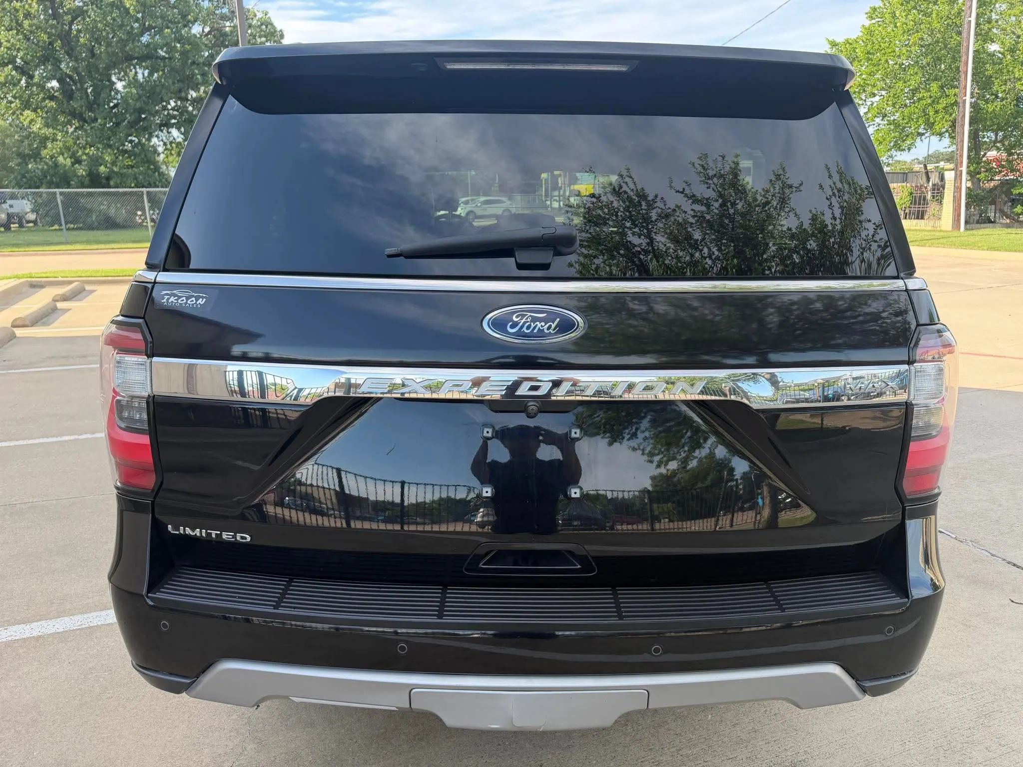 Used 2019 Ford Expedition Max Limited RWD image 6