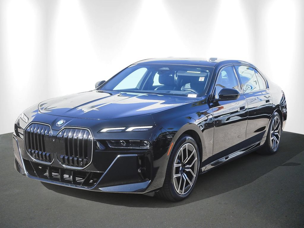 Used 2024 BMW 760i xDrive w/ Premium Package 2 AWD/4WD image 3