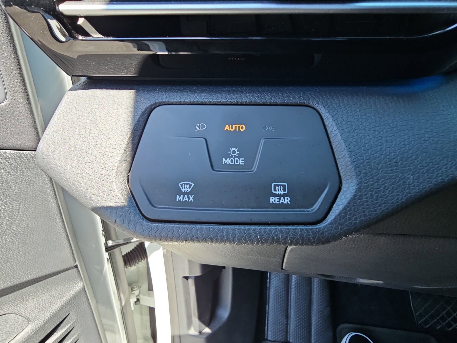 Used 2023 Volkswagen ID.4 Pro image 24