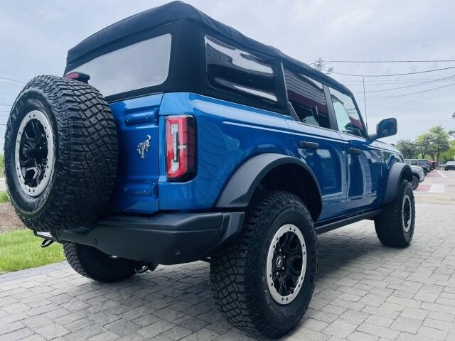 Used 2022 Ford Bronco Badlands AWD/4WD image 4