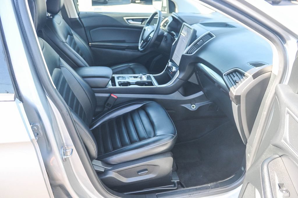 Certified 2023 Ford Edge SEL w/ Convenience Package AWD/4WD image 17