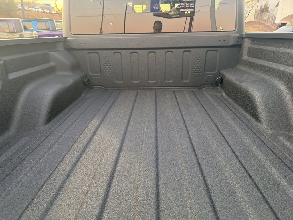New 2026 Jeep Gladiator Rubicon w/ Steel Power Dome Hood Package AWD/4WD image 15