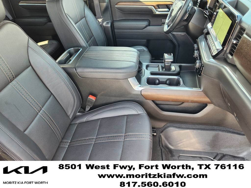 Used 2025 Chevrolet Silverado 1500 High Country w/ High Country Premium Package AWD/4WD image 14