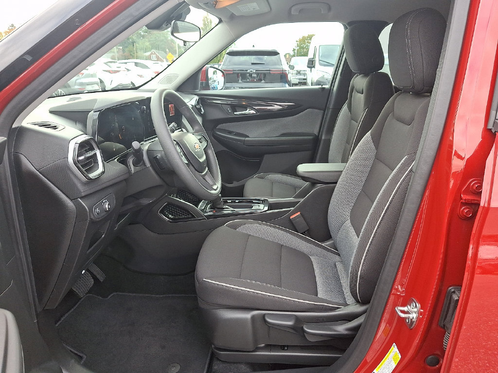 Used 2026 Chevrolet TrailBlazer LT FWD image 15