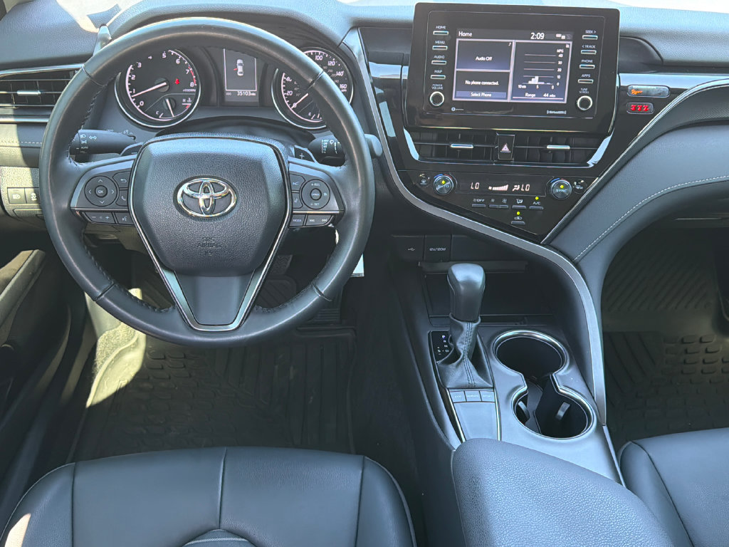 Used 2024 Toyota Camry SE FWD image 22