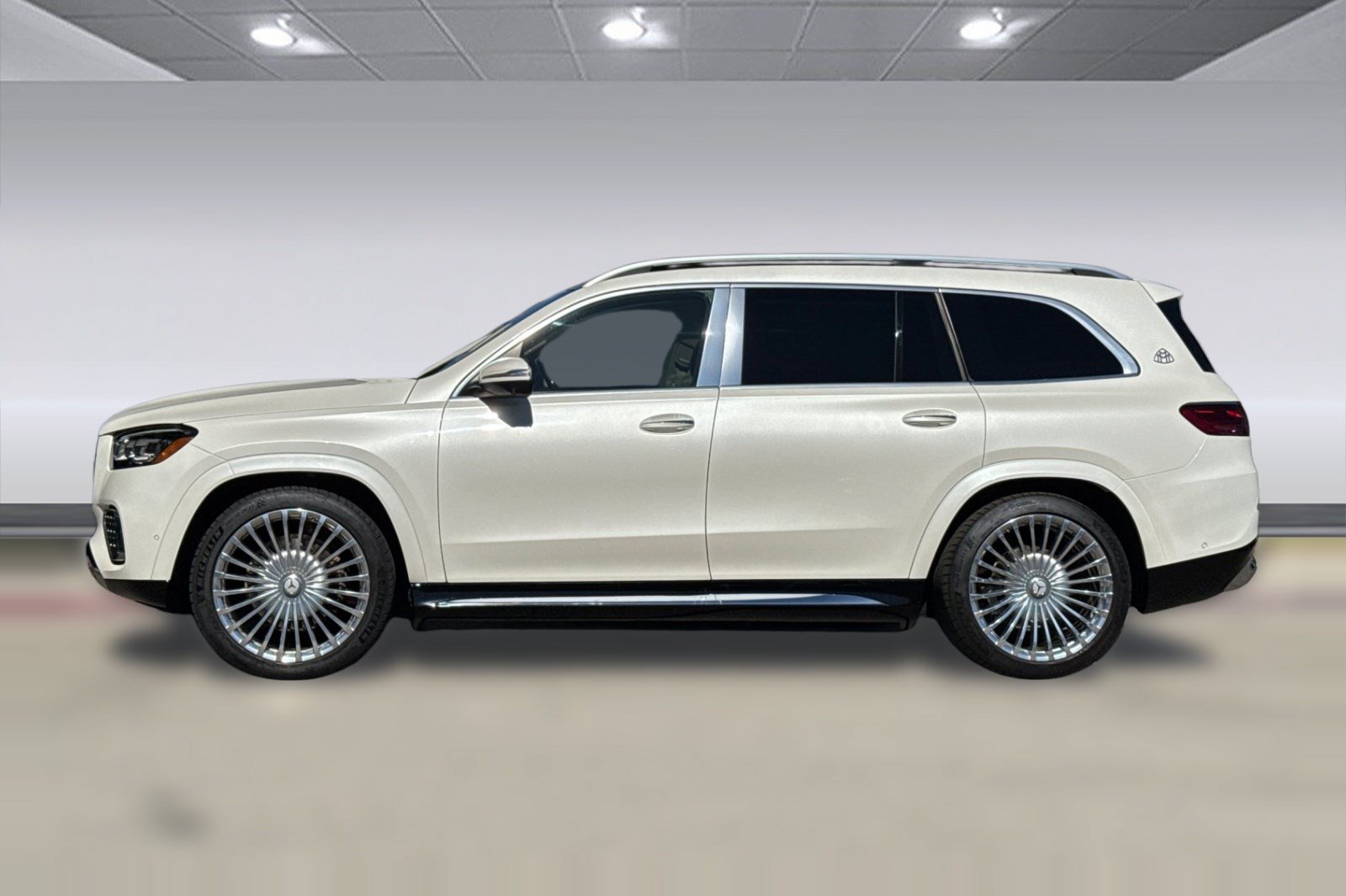 Certified 2024 Mercedes-Benz Maybach GLS 600 4MATIC image 2