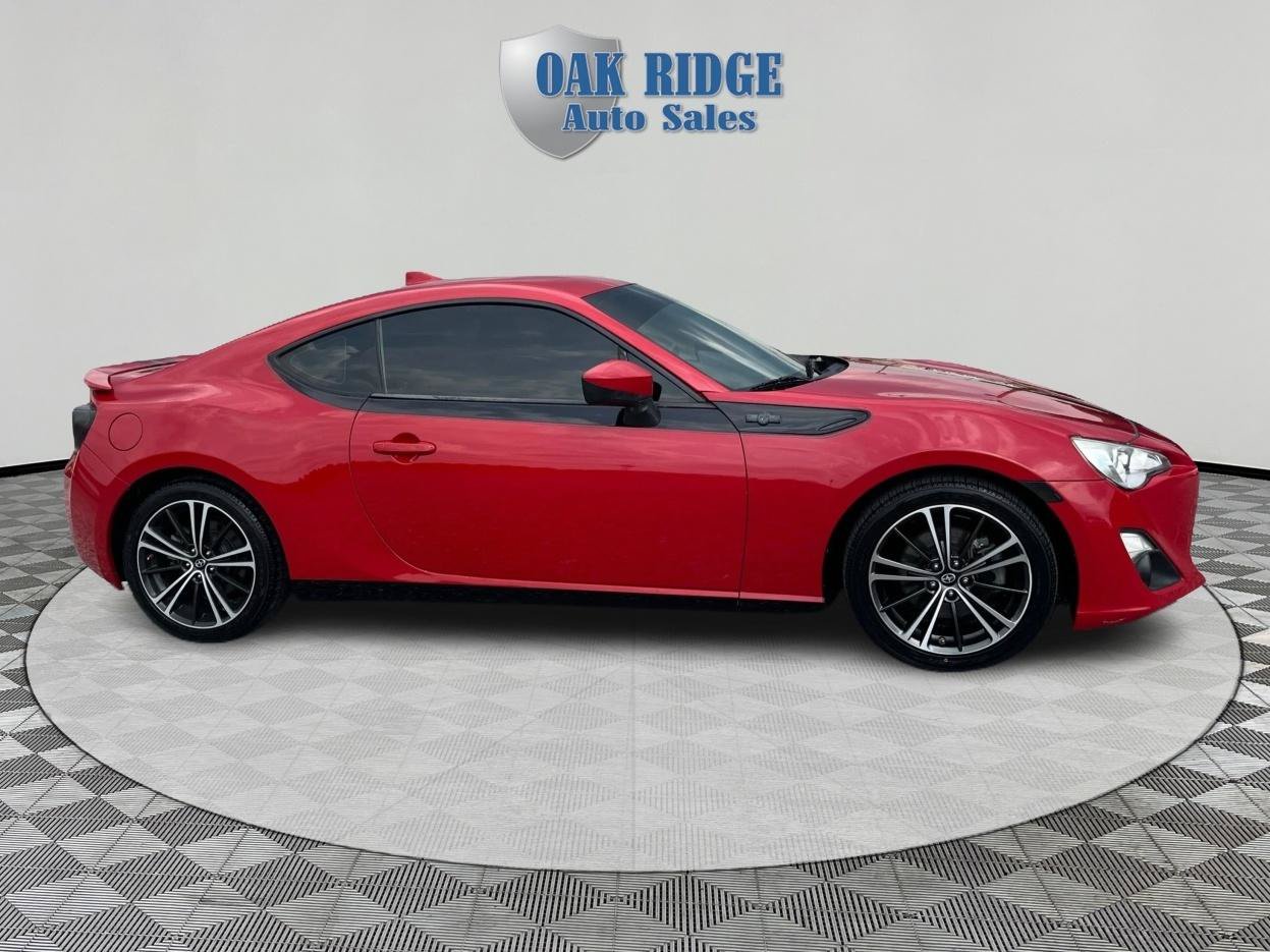 Used 2015 Scion FR-S RWD image 4