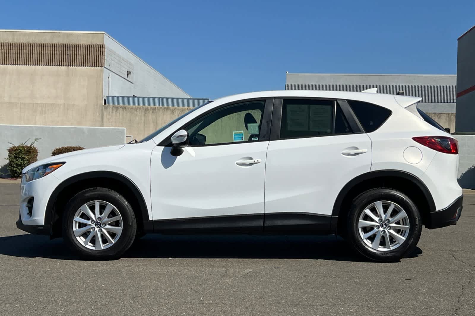 Used 2016 MAZDA CX-5 Touring w/ Bose/Moonroof Package FWD image 9