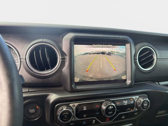 Used 2023 Jeep Wrangler Unlimited Sahara AWD/4WD image 24