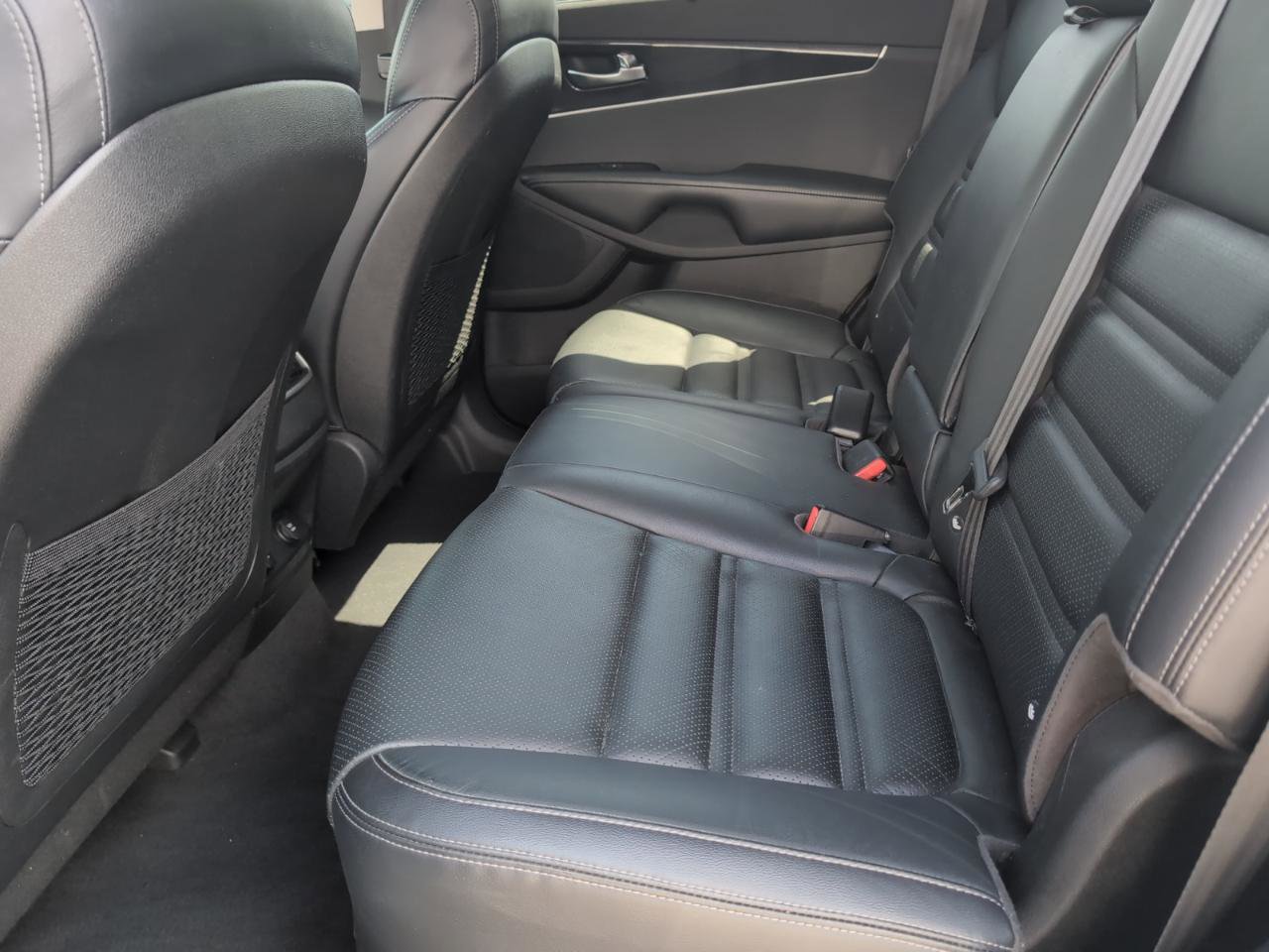 Used 2018 Kia Sorento EX FWD image 25
