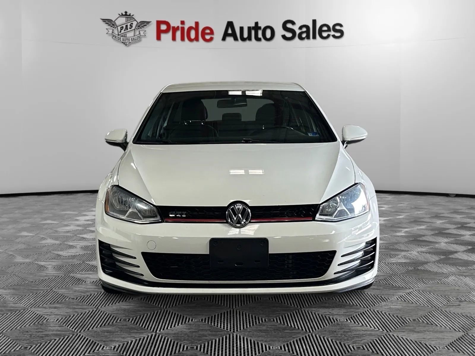 Used 2016 Volkswagen GTI S image 2