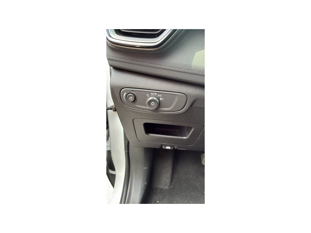 Used 2025 Chevrolet TrailBlazer LT FWD image 13