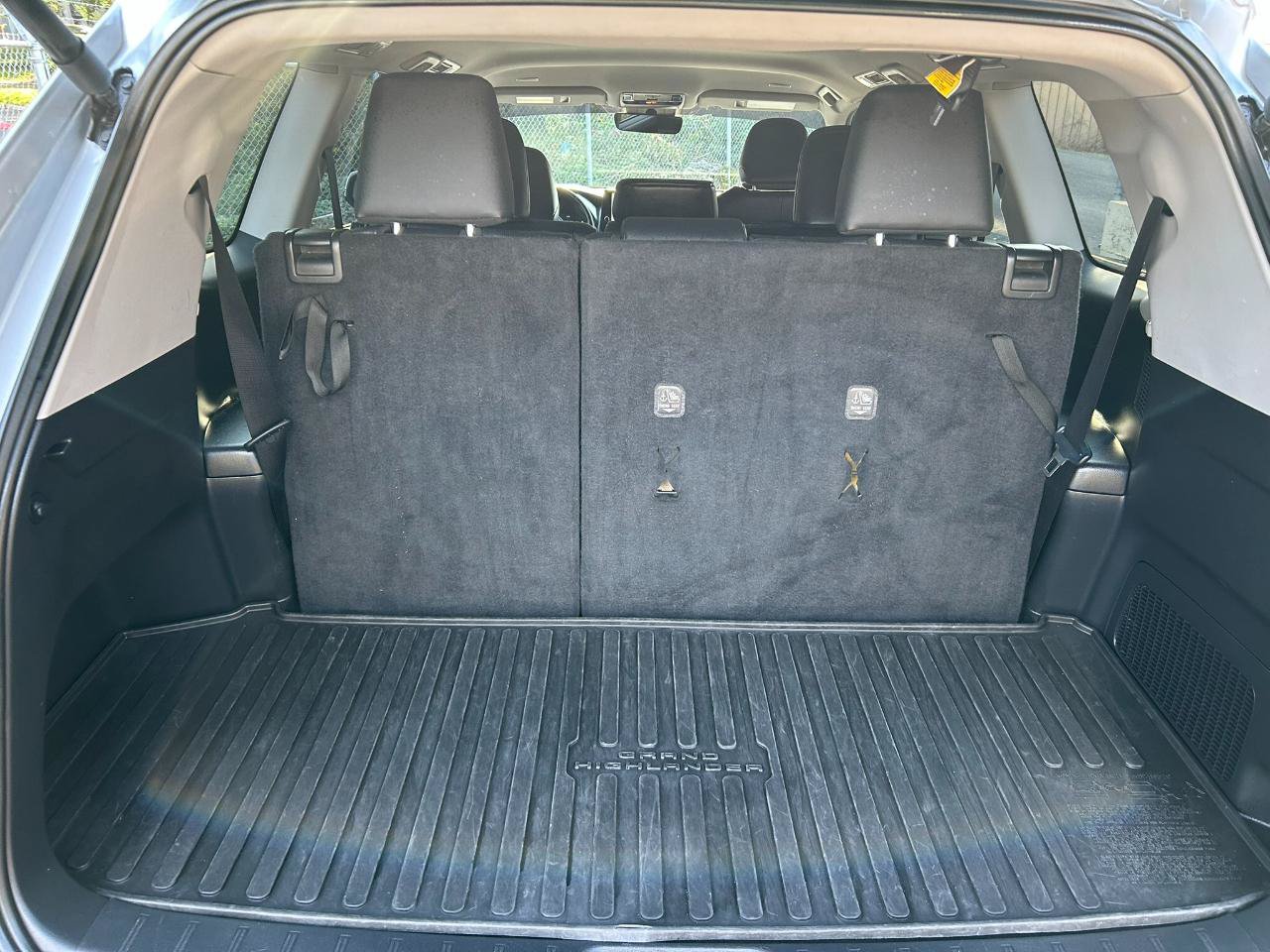 Used 2024 Toyota Grand Highlander AWD Hybrid image 16