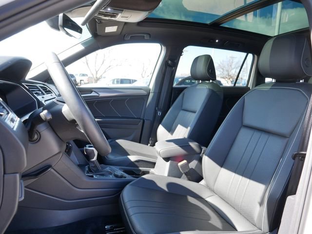 Certified 2023 Volkswagen Tiguan SE R-Line image 14