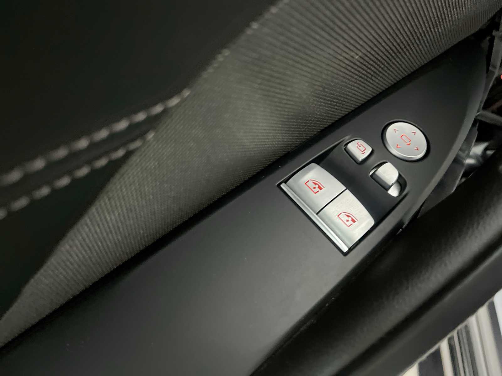 Used 2025 BMW 840i xDrive Coupe w/ Driving Assistance Package image 15