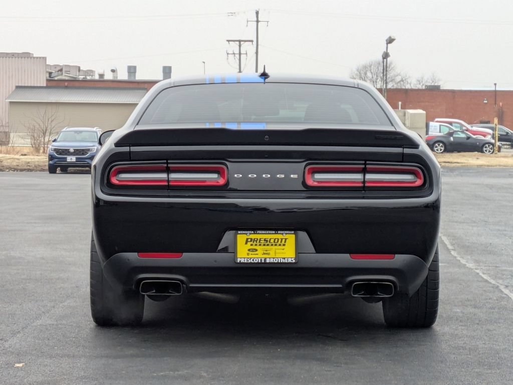 Used 2019 Dodge Challenger R/T Scat Pack w/ Shaker Package RWD image 7