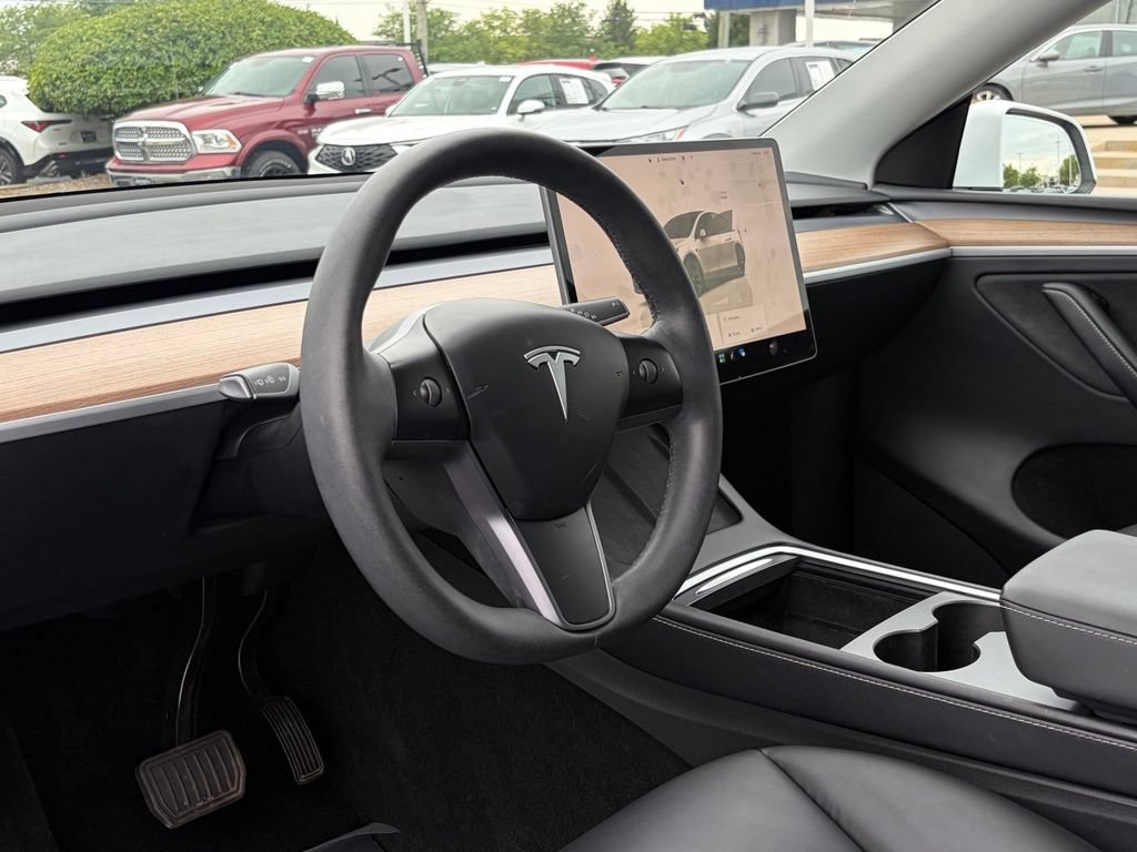 Used 2023 Tesla Model Y Long Range AWD/4WD image 10