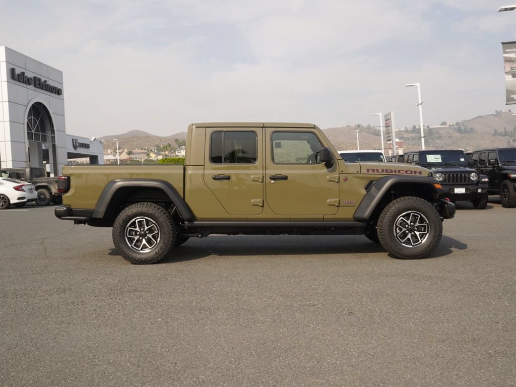 New 2026 Jeep Gladiator Rubicon w/ Steel Power Dome Hood Package AWD/4WD video 3