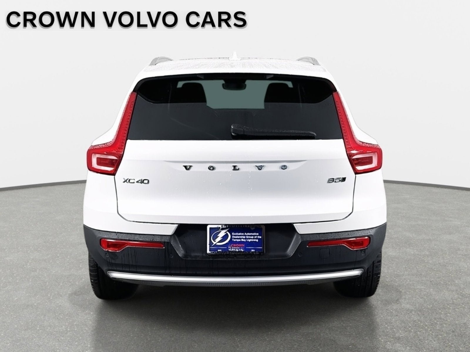 Used 2023 Volvo XC40 B5 Plus w/ Climate Package AWD/4WD image 7