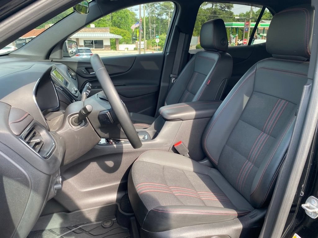 Used 2023 Chevrolet Equinox RS FWD image 10