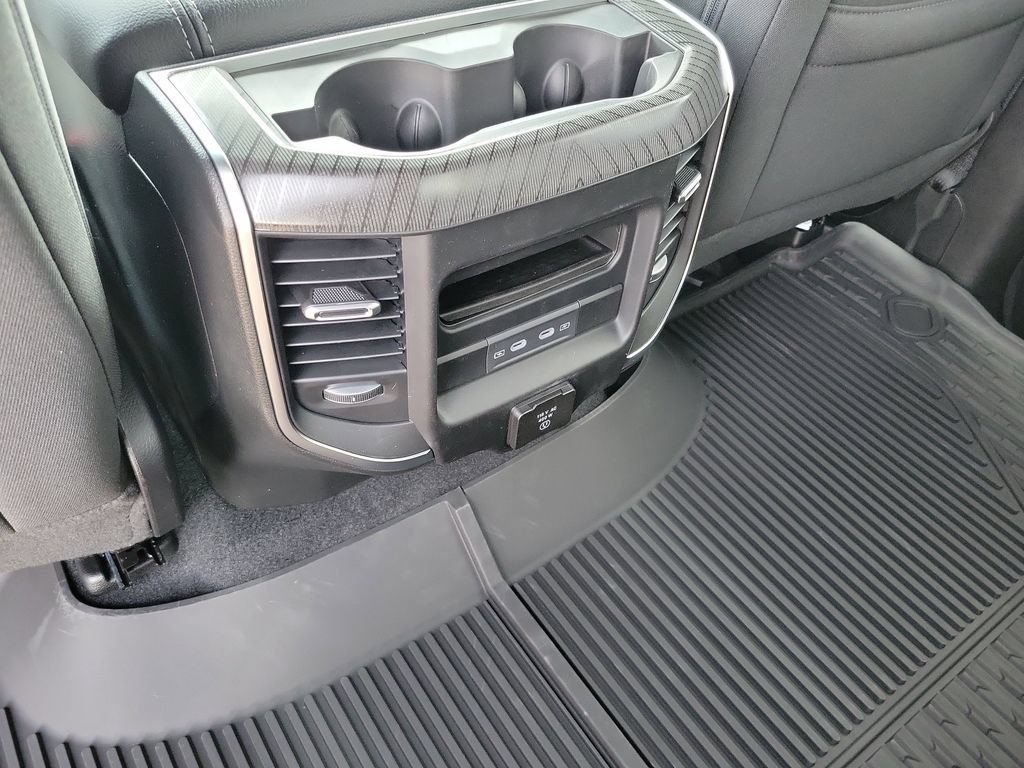 New 2026 RAM 1500 Big Horn AWD/4WD image 18