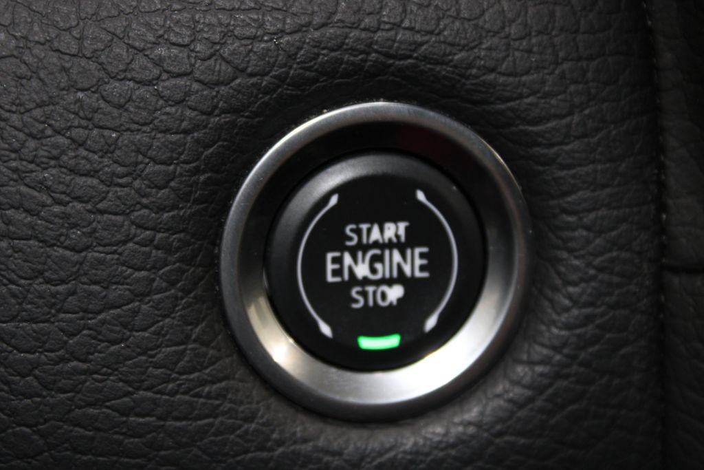 Used 2024 GMC Yukon Denali RWD image 47