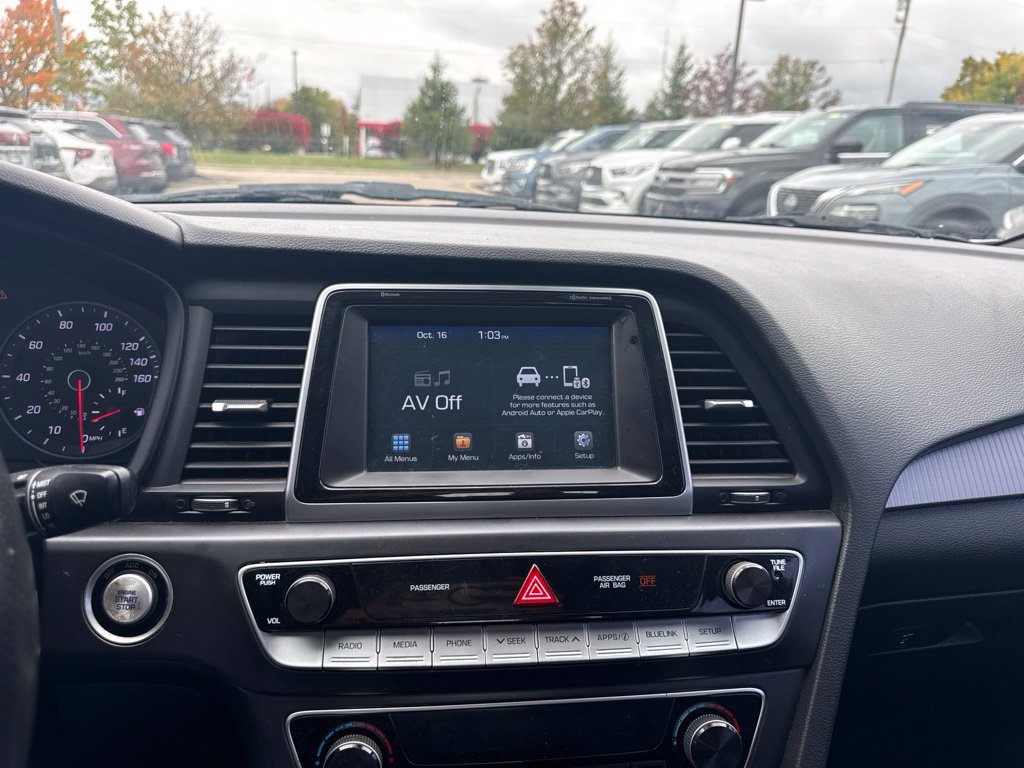 Used 2019 Hyundai Sonata Sport w/ Tech Package 03 FWD image 12
