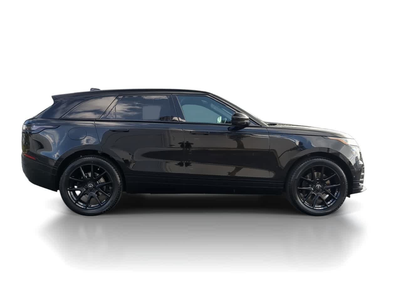 Certified 2026 Land Rover Range Rover Velar Dynamic SE AWD/4WD image 9