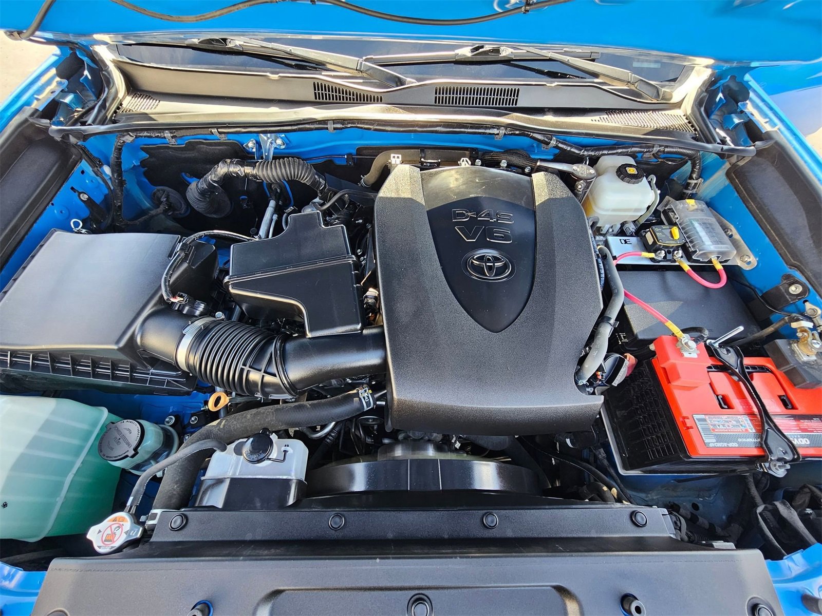 Used 2020 Toyota Tacoma TRD Off-Road w/ Technology Package image 24