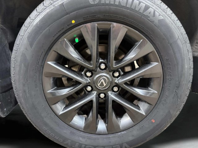 Certified 2023 Lexus GX 460 Premium w/ Premium Package AWD/4WD image 36
