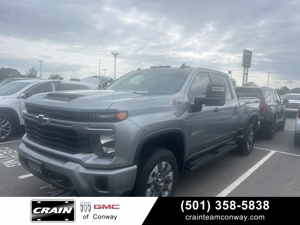 Used 2024 Chevrolet Silverado 2500 Custom w/ Custom Value Package image 1