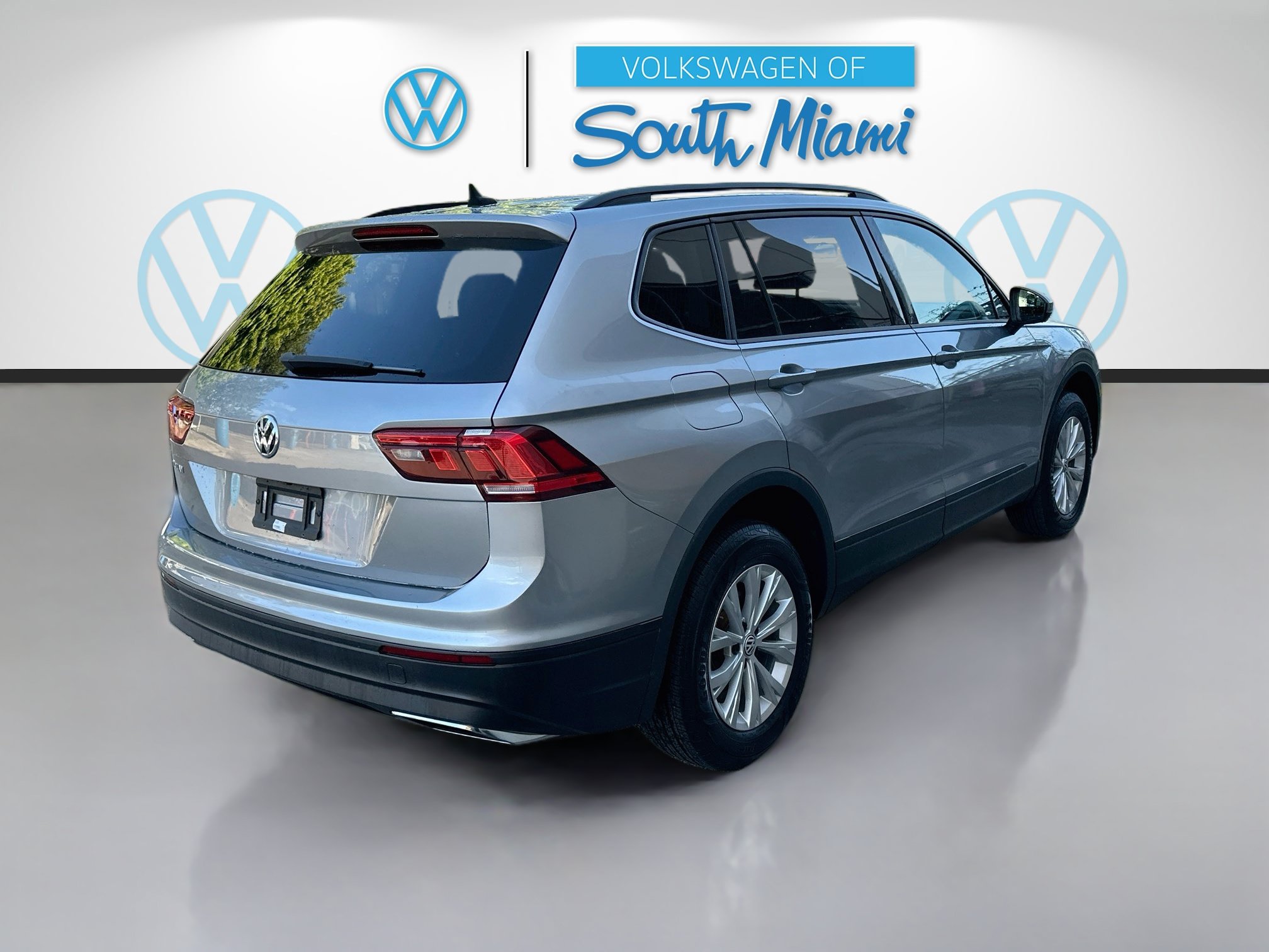 Used 2020 Volkswagen Tiguan S FWD image 4