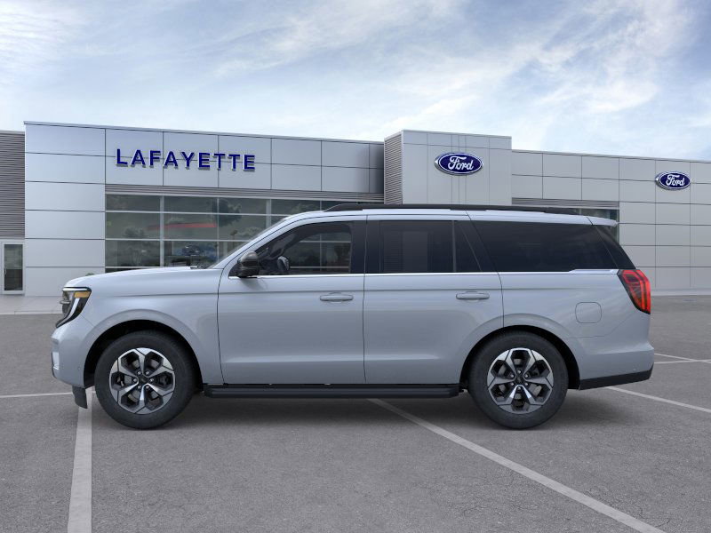 New 2026 Ford Expedition Active image 3