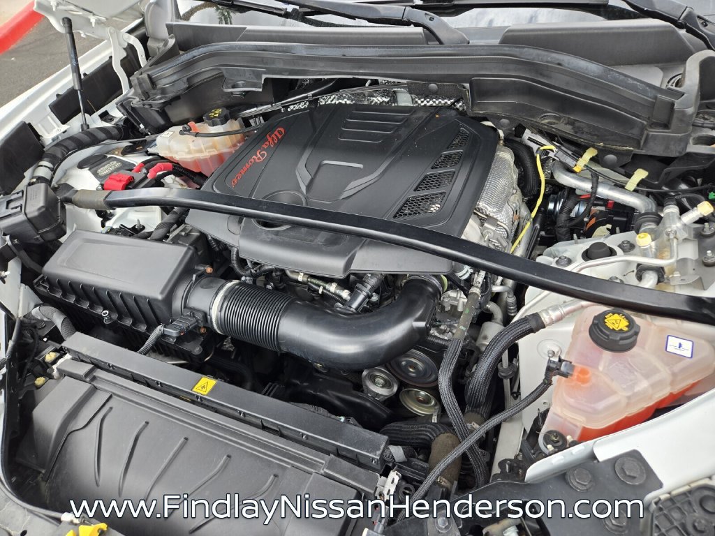 Used 2020 Alfa Romeo Stelvio RWD image 18