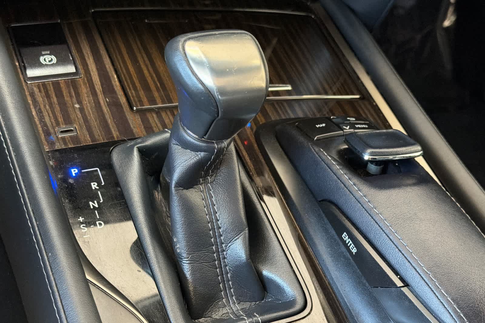 Certified 2021 Lexus LX 570 4WD w/ Sport Package image 26