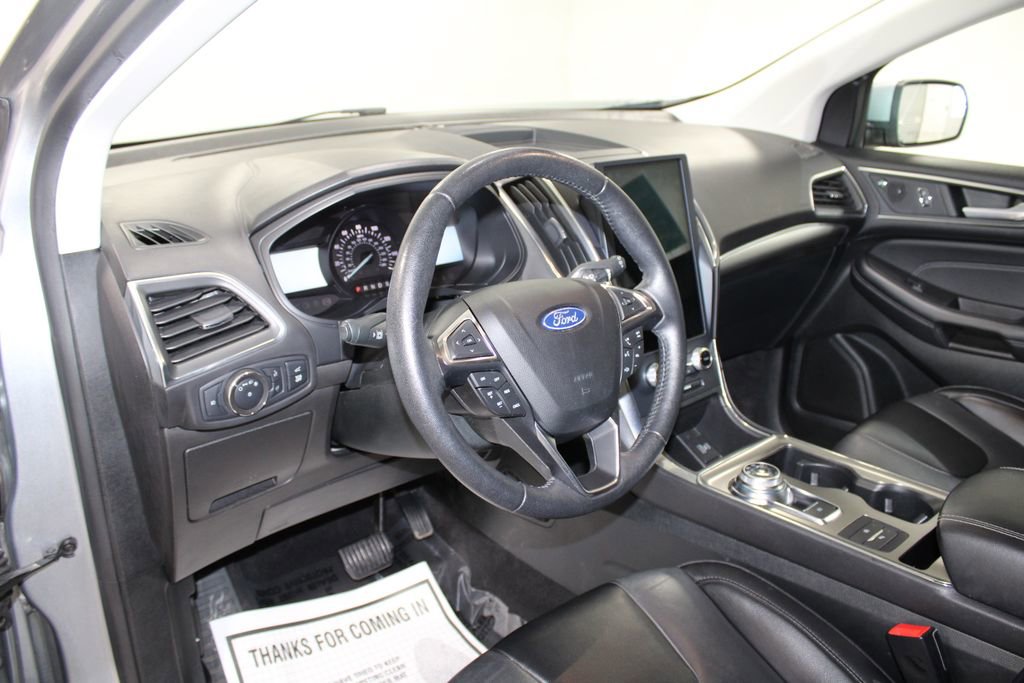 Used 2022 Ford Edge Titanium image 24