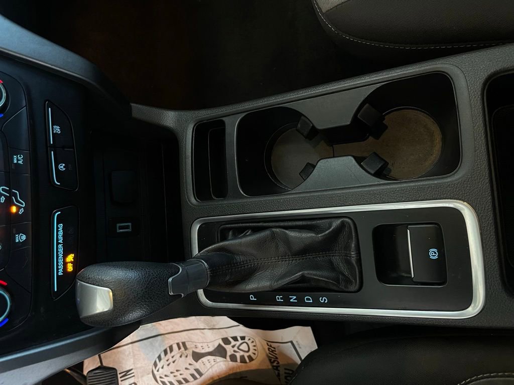 Used 2017 Ford Escape SE image 31