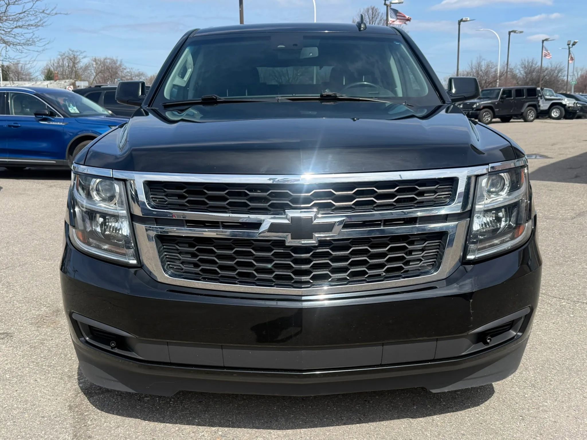 Used 2018 Chevrolet Tahoe LT AWD/4WD image 2