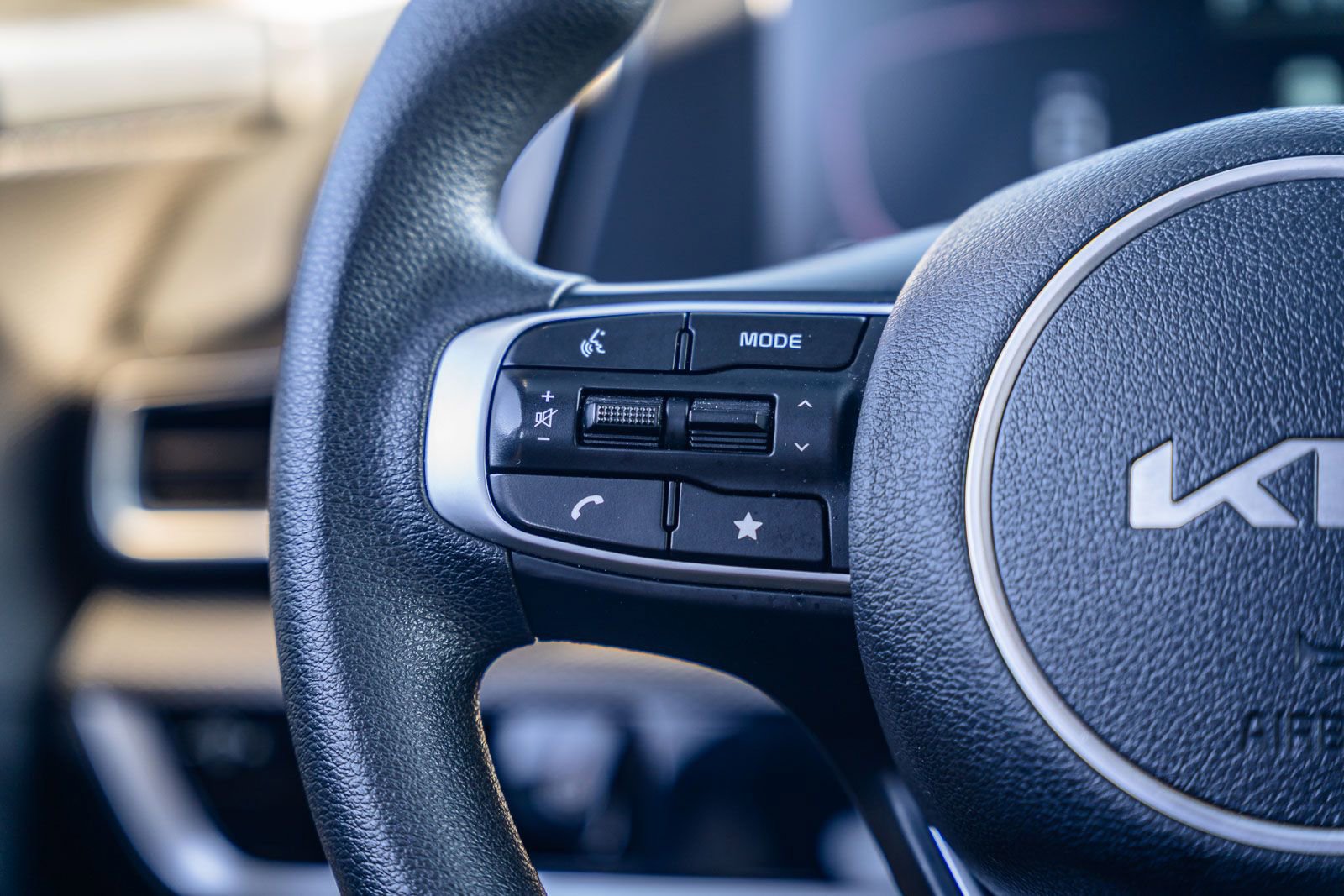 Used 2023 Kia Sportage LX image 25