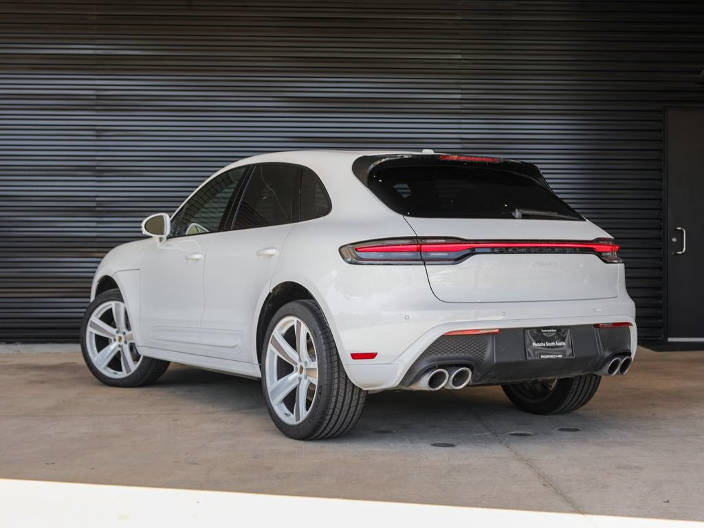 Certified 2026 Porsche Macan AWD/4WD image 3