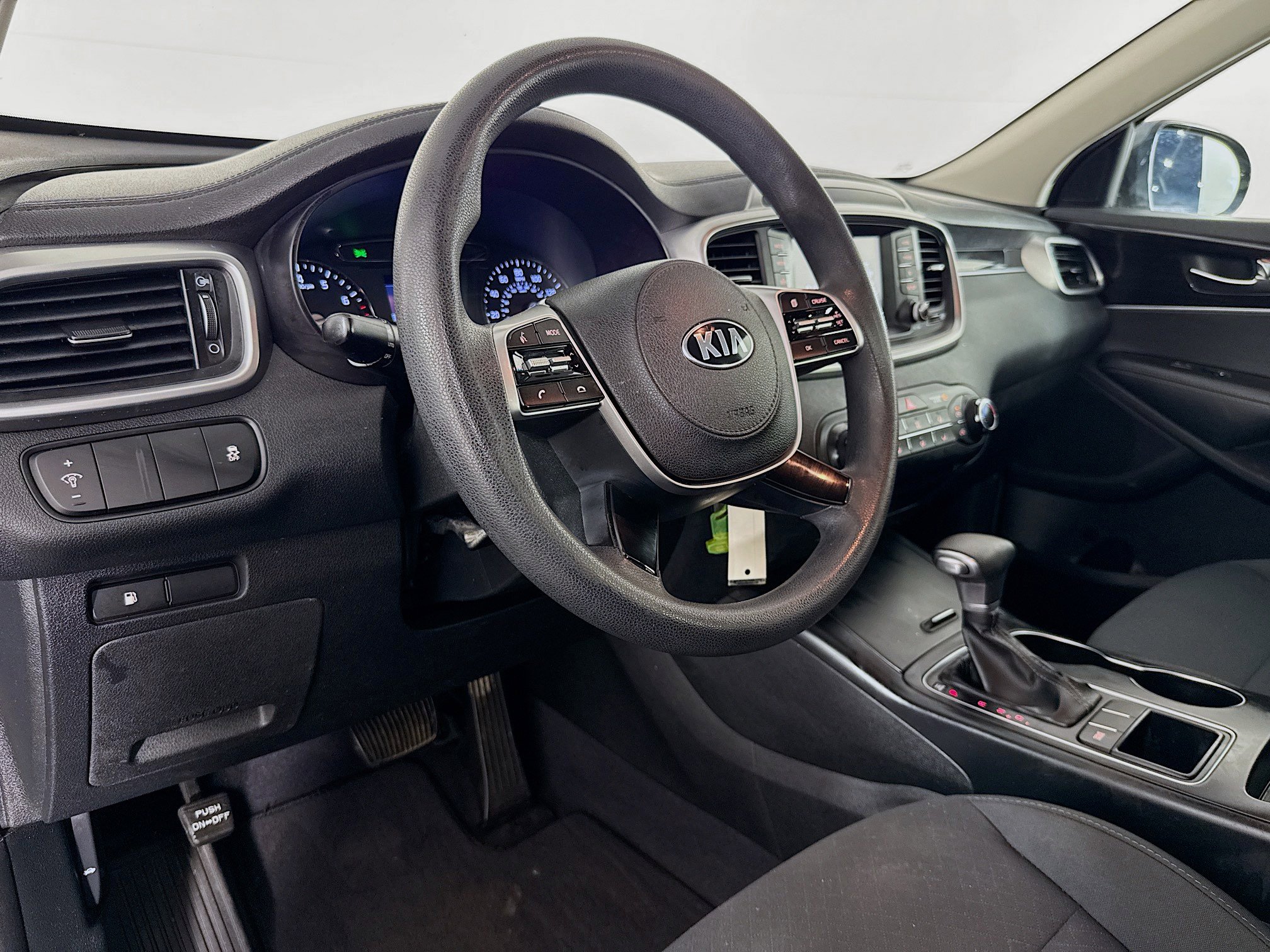 Used 2019 Kia Sorento L FWD image 21